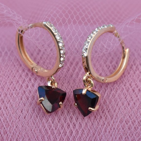 Small hoop earrings with garnet charm, classy basic earrings 14k rose gold - Picture 1 of 12